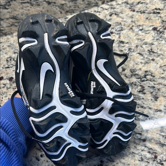 Nike Black and White Football or Lacrosse Spikes - Picture 6 of 6